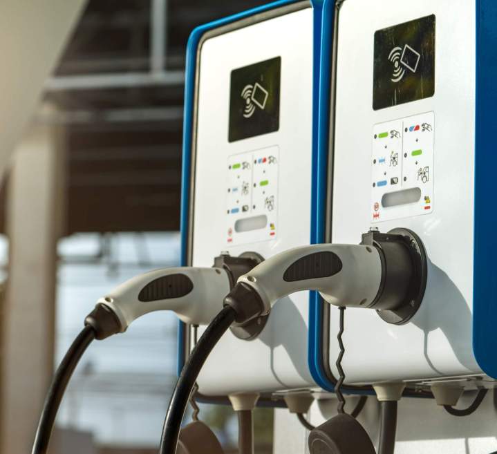 Pose de bornes de recharge pour véhicules électriques