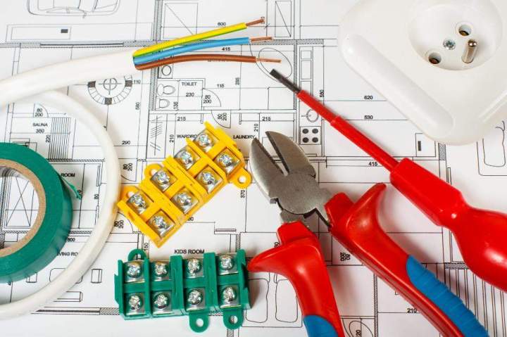 Travaux d'électricité générale : les bénéfices d'une intervention professionnelle